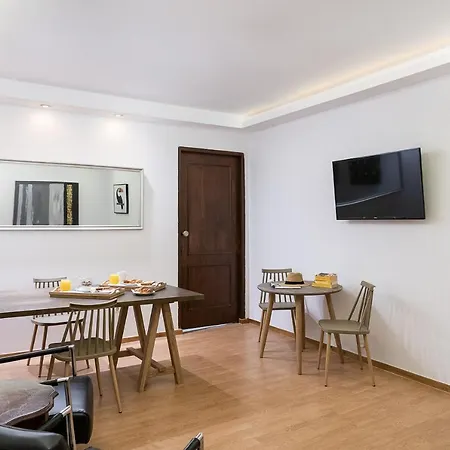 Otel Porto Antico Hanya